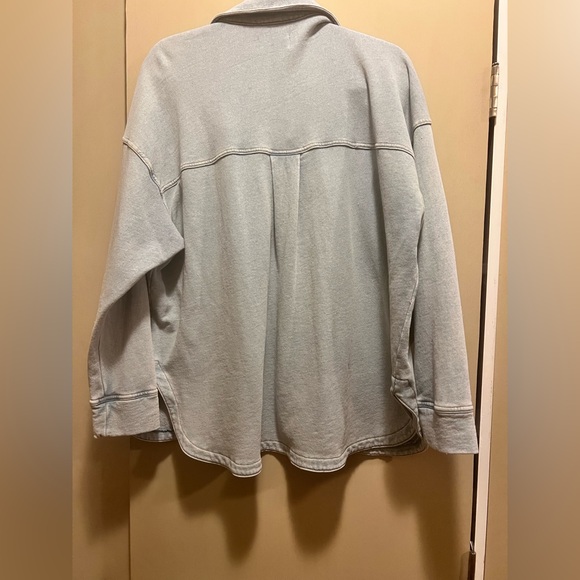 Z Supply oversized denim button up size small - Picture 4 of 4